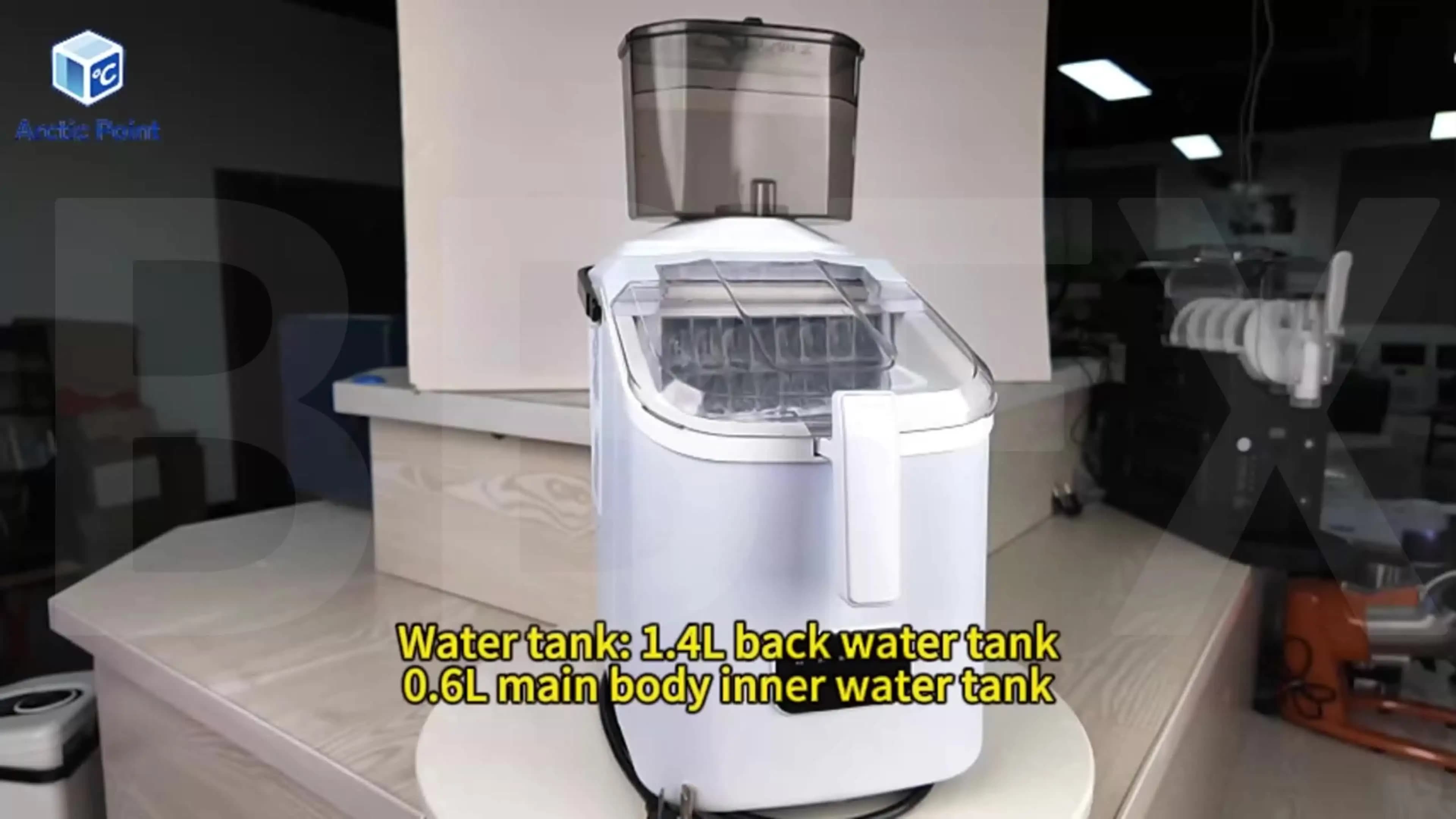 長時間保温 大口径給水口 取り外し可能なアイスバスケット 製氷機 操作簡単 製氷機