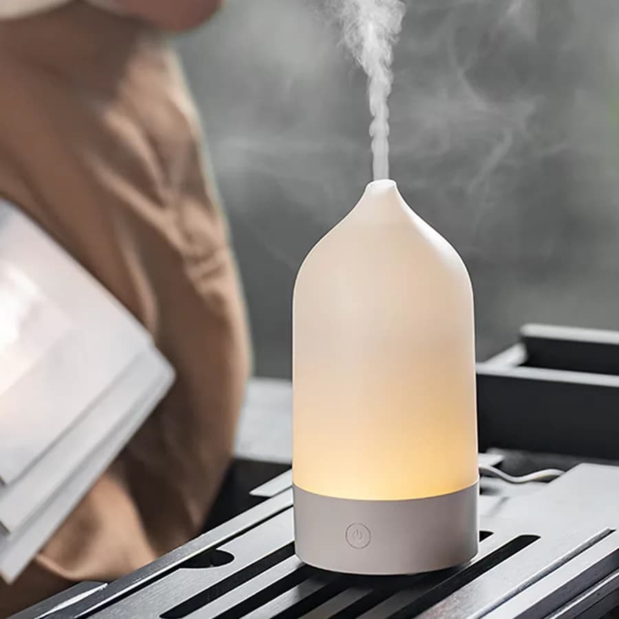 新製品 花瓶型超音波加湿器 エッセンシャルオイル用香り拡散機 家庭用自動香りスプレーヤー